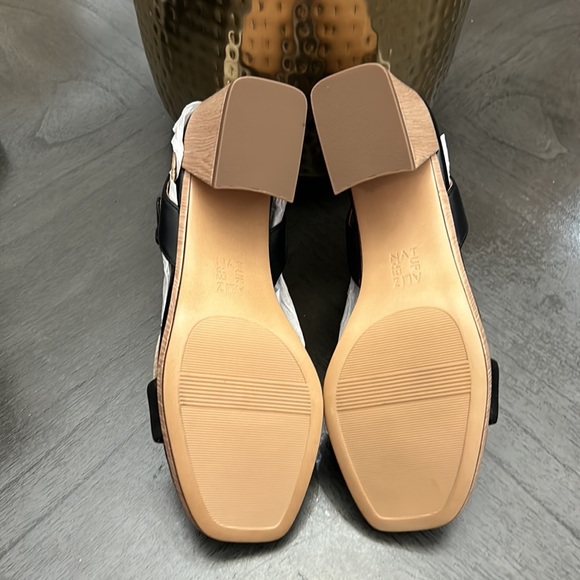 Naturalizer Leather Block Heeled Sandal - Rose - Picture 4 of 9